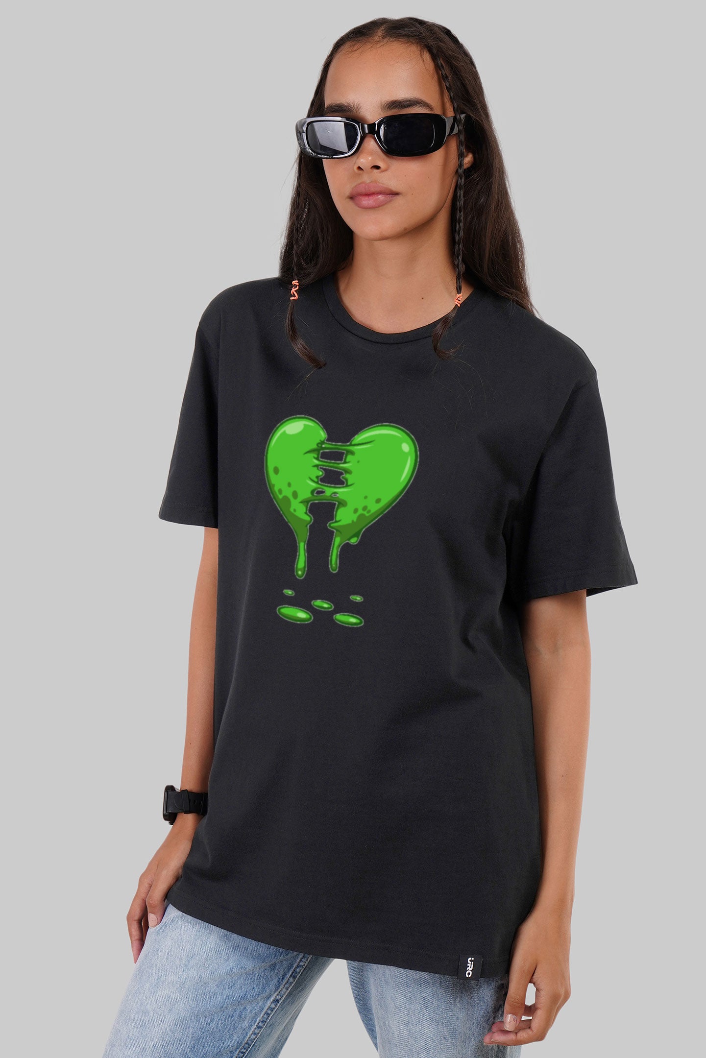 Heartbreak Black Boyfriend Fit T-Shirt Women