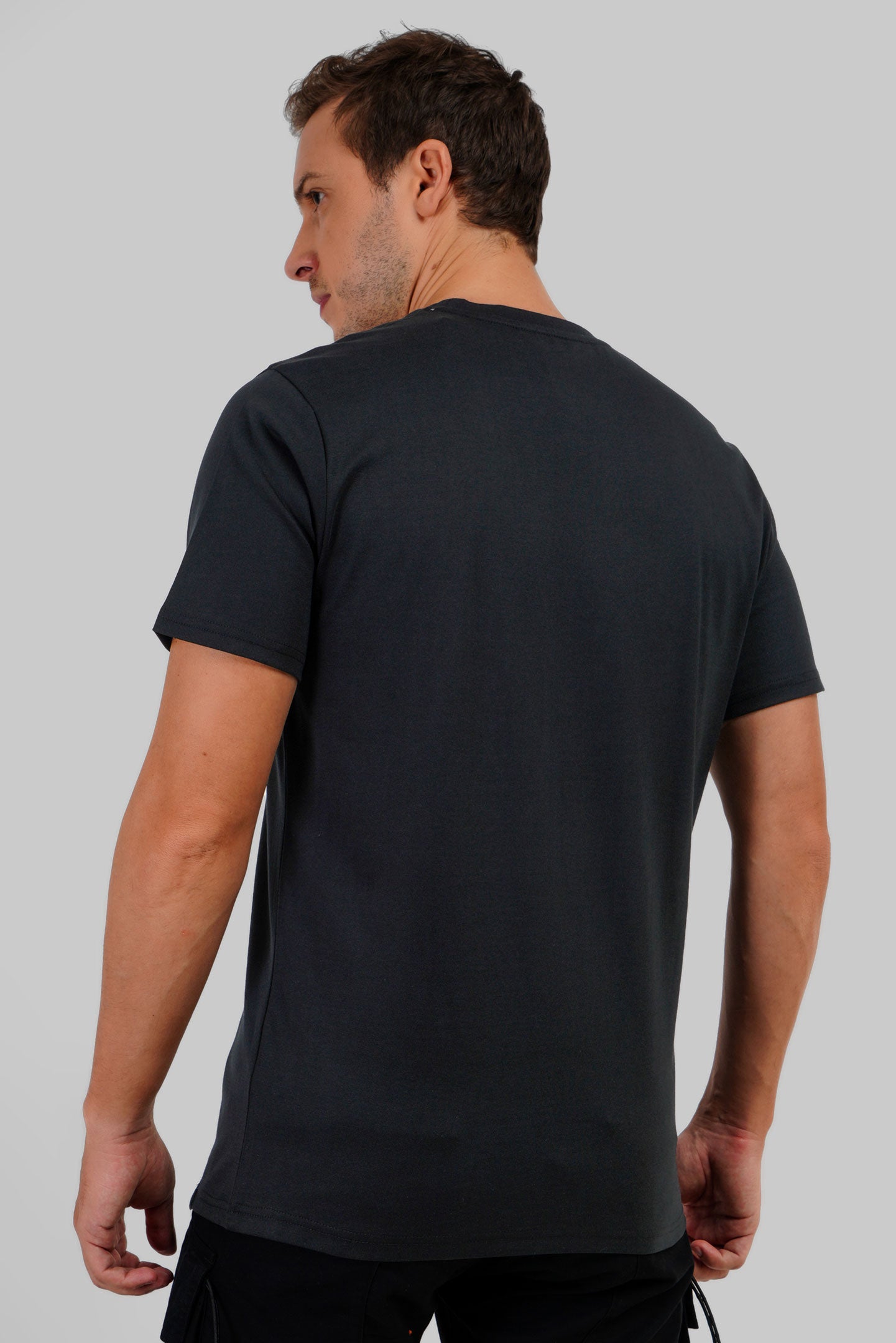 Bold Streetwear Classic Black Regular Fit T-Shirt Men