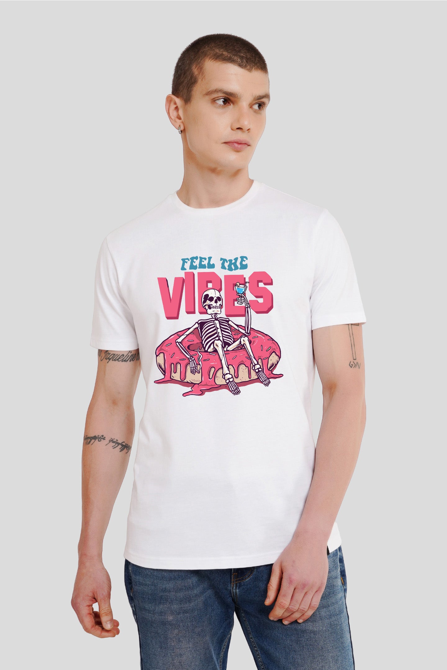 Feel The Vibe White Printed T-Shirt Men Regular Fit