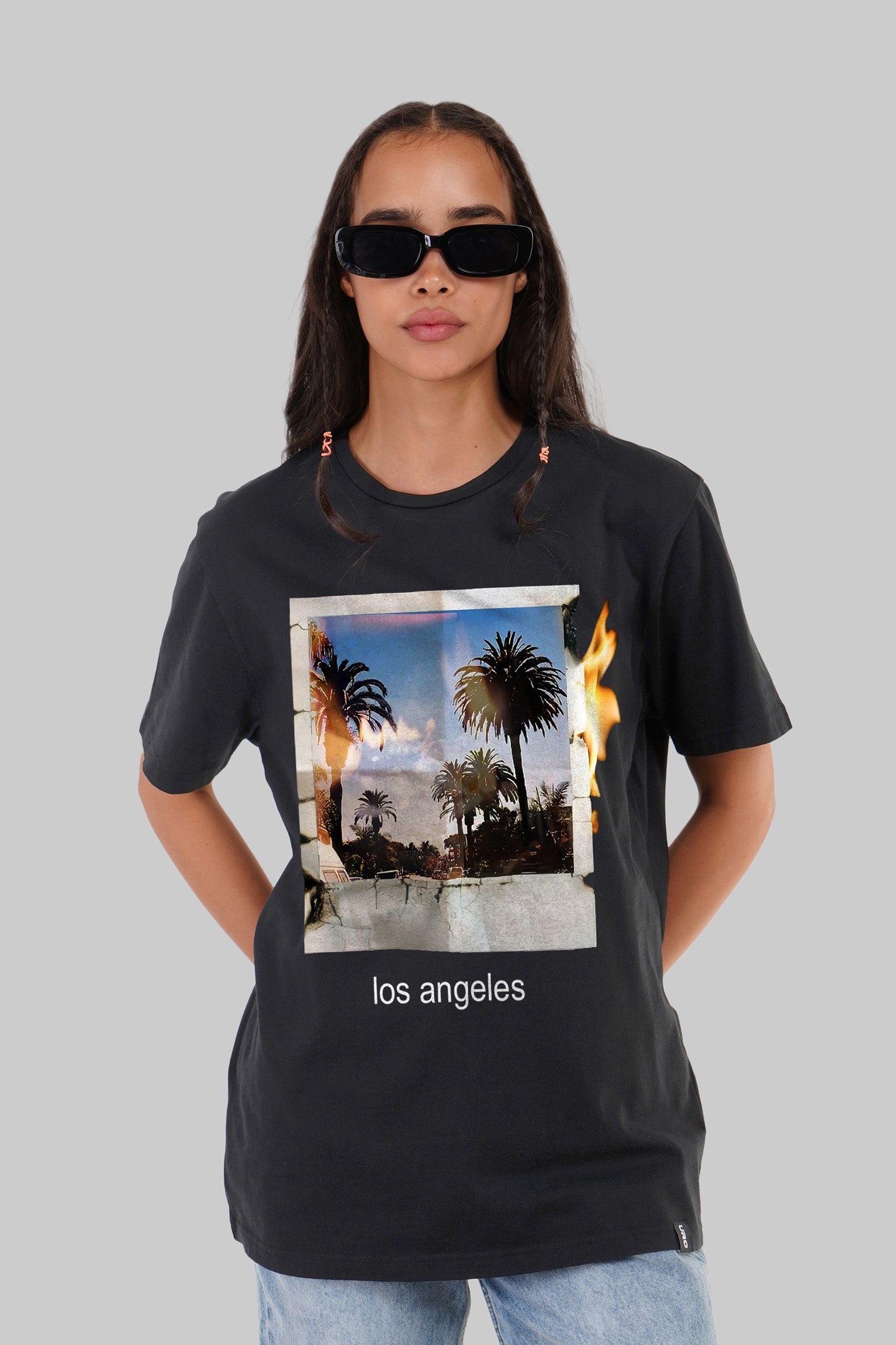 Los Angeles Black Boyfriend Fit T-Shirt Women Pic 1