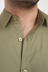 Green Solid Slim Fit Shirt